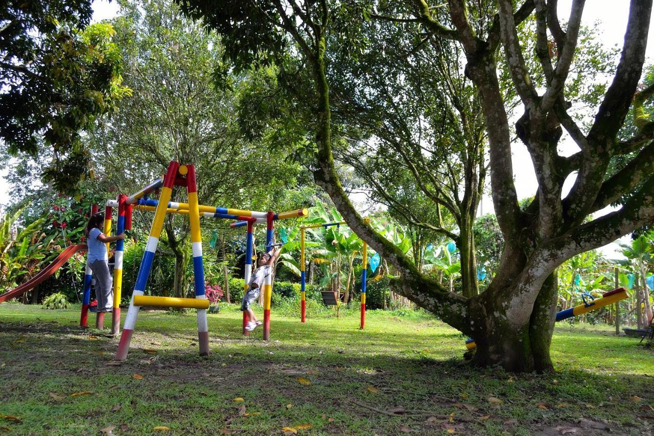 Casa Finca Villa Luz A 800 Mts Del Parque Del Cafe Montenegro Kültér fotó
