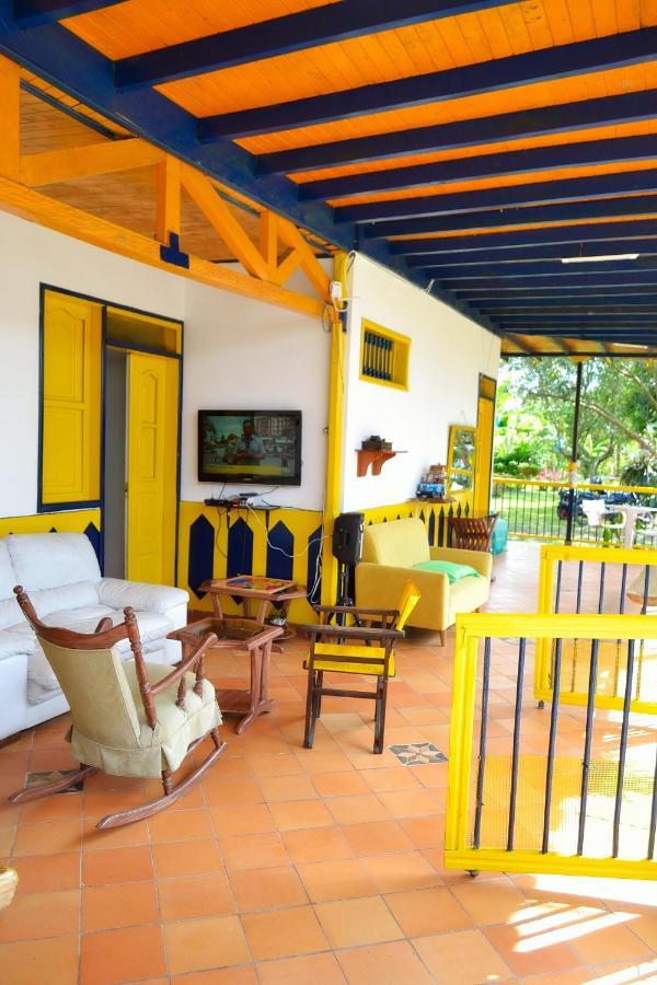 Casa Finca Villa Luz A 800 Mts Del Parque Del Cafe Montenegro Kültér fotó
