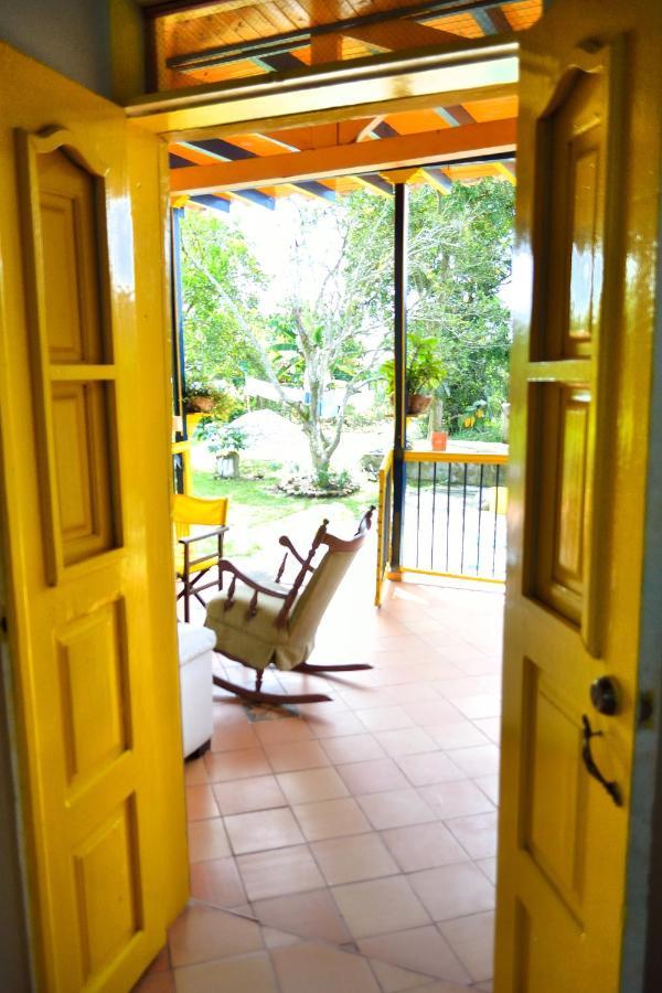 Casa Finca Villa Luz A 800 Mts Del Parque Del Cafe Montenegro Kültér fotó